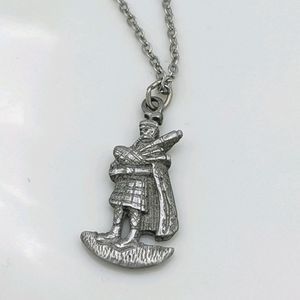 Silver Tone Bag Piper Player Scottish Necklace